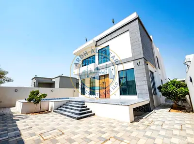Luxurious 5 BR Villa With Swimming Pool Majlis Large Living Area in Hoshi For Sale only 3.5M