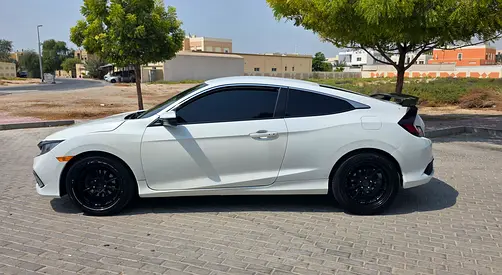2019 Honda CIVIC photo 5