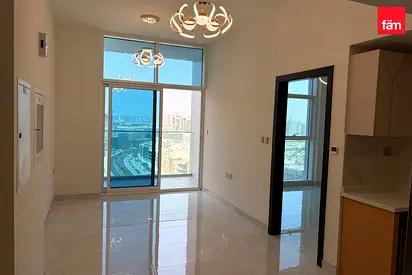 READY TO MOVE IN | BRAND NEW | VACANT | MID FLOOR