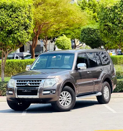 Mitsubishi Pajero GLS 2016 GCC Specs Full Service History