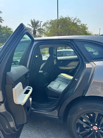 2019 Jaguar F-PACE — миниатюра 12