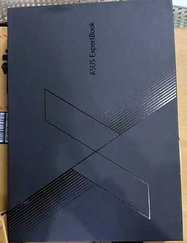 ASUS ExpertBook laptop - original box (for sale)
