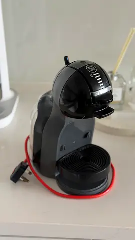 Used Dolce Gusto Single-Serve Coffee Machine - Compact Black