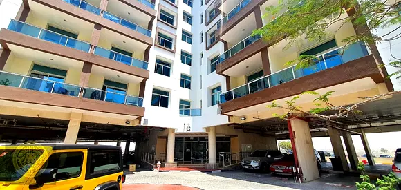 Spacious Studio for Sale in DSO – University View