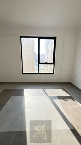 Brand New One Bedroom and Living Room for Annual Rent in New Muwaileh A brand-new first-occupancy apartment available for annual rent in New Muwai