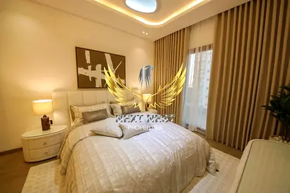 Studio | FREEHOLD | FULLY UPGRADED | CENTRAL MALL VIEW