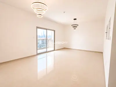 PARTIAL MARINA SKYLINE VIEW | VERY SPACIOUS | 1BR