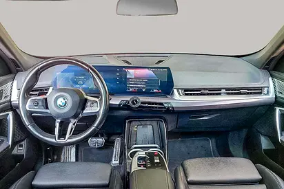 صورة 9 لـ 2023 BMW IX1