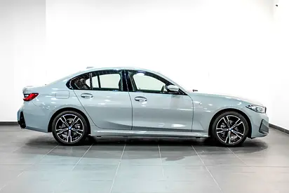 2026 BMW 3-SERIES — фото 3