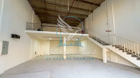 Warehouse for rent in Industrial Area 4, Sharjah, 3,600 sq. ft., main road, mezzanine, offices, 2 bathrooms, and 37 kW electricity.