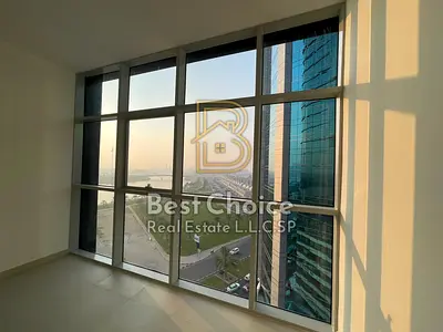 • New tower – first occupant • Distinctive sea view • Free parking 00• Prime location close to amenities Rental details: •000 Payment: 4 installments