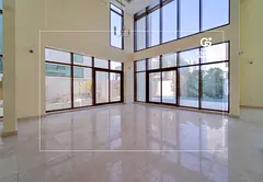 Vacant | With Private Lift and Pool