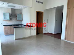 CHILLER FREE ! LARGE STUDIO ! NEAR BEACH, METRO