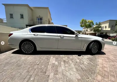 2021 BMW 7-SERIES — фото 9