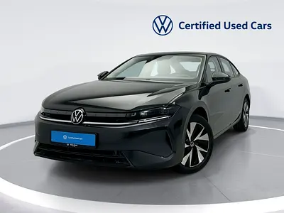 Jetta Trendline 1.5L TSI | 7-Speed Automatic DSG | Panoramic Roof | Rear Camera | Wireless CarPlay