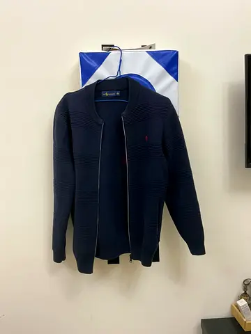 Navy zip-up knitted men's sweater jacket - size M