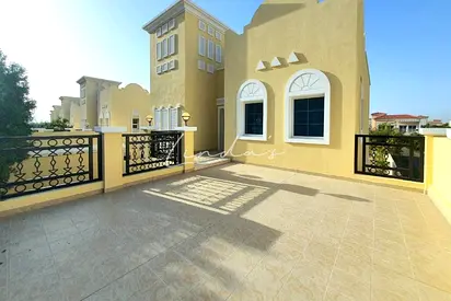 Vacant On Transfer | Swimming Pool | Huge Plot