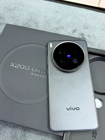 Vivo X200 ultra black