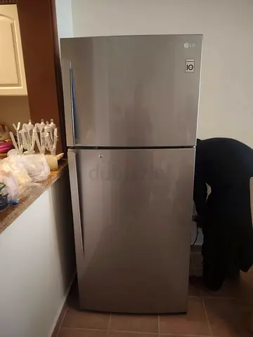 LG latest model fridge freezer same like new condition perfect