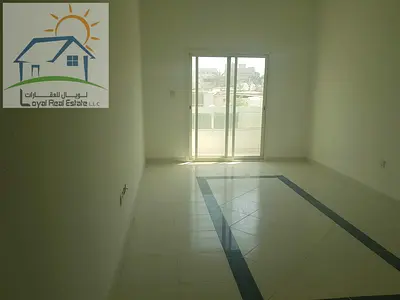 BIG 650 SQFT 1 BEDROOM HALL CENTRAL A.C MAIN ROAD