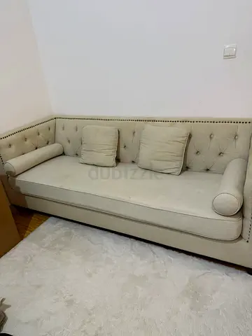 Beige Button-Tufted 3-Seater Sofa with Cushions