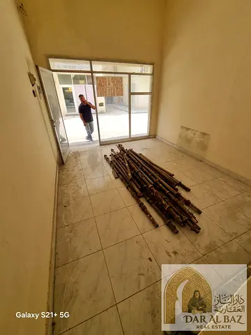 Large commercial shop available for annual rent in Al Nabba, Sharjah. The property offers a spacious area that provides excellent flexibility for sett