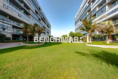 Prime 2BR Residence | City Views | Lamar Residence