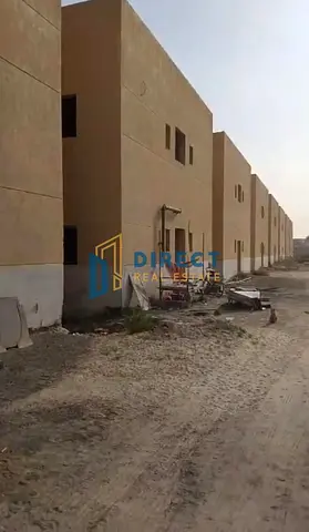 مشروع سكن عمال ضخم في عجمان | 883 غرفة و50 محلاً تجارياً