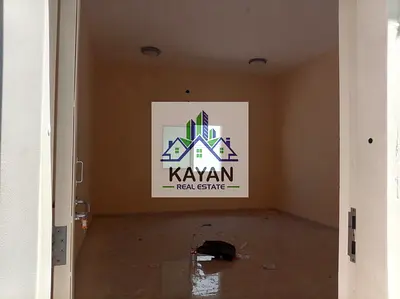 سكن عمال في أم القيوين، 4 غرف متاحة، مناسب للشركات، 24,000 درهم للغرفة سنويًا.