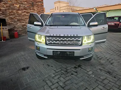 صورة 18 لـ 2013 LAND Rover LR2