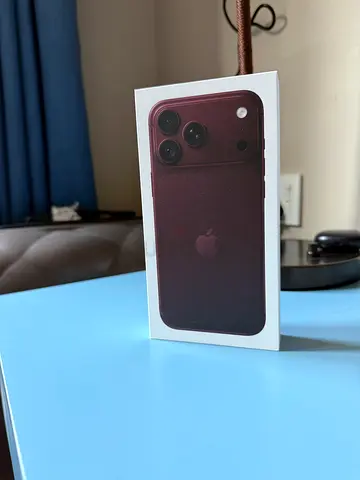 iPhone 18 pro max 512 gb Burgundy brand new