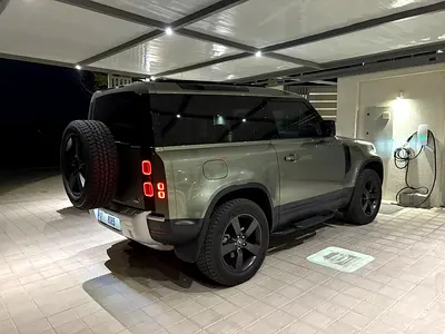 Land Rover Defender 2022 90 European Specs