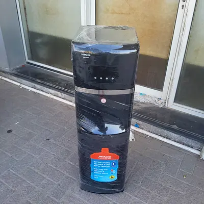 Bottom load water dispenser