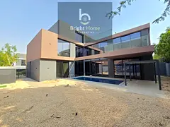 Luxury Family Home with Modern Design, Green Surroundings & Privacy