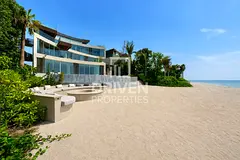 Burj Skyline Views | Ready Now | Beachfront Living
