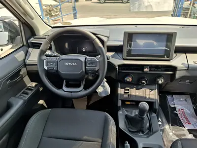 2026 Toyota HILUX — миниатюра 11