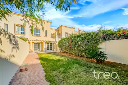Close to Lake + Park | Upgraded | Type 4M