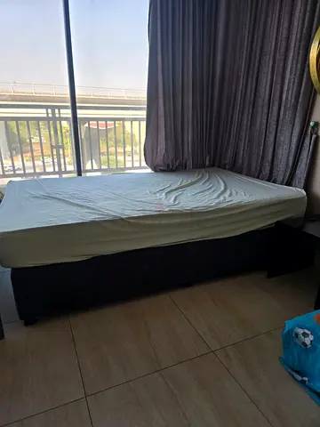 Single bed base with mattress - good condition