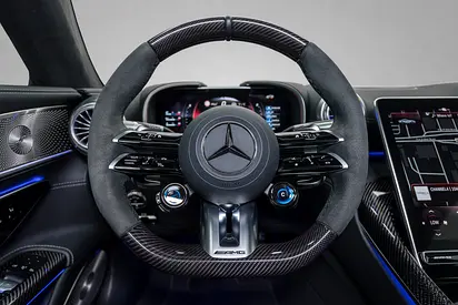 2025 Mercedes-BENZ AMG — миниатюра 12