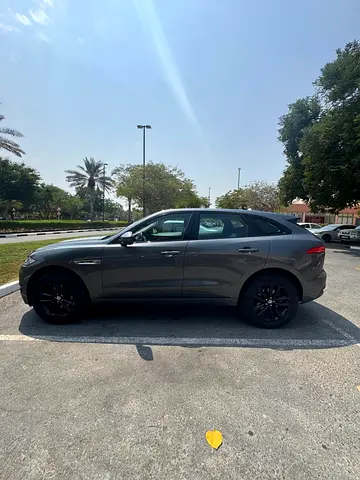 2019 Jaguar F-PACE — фото 9