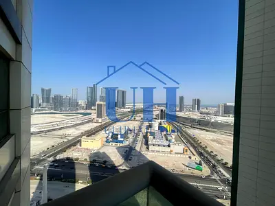 Huge 1BR | Open Kitchen | Balcony | Marina Heights