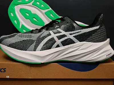 ASICS Shoe - DYNABLAST 5 - BRAND NEW - Size 45
