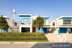 Single Row | Next To Amenities