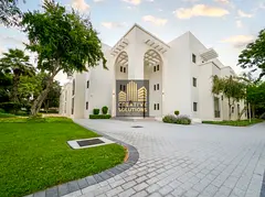 Spacious 2-Bedroom Apartment in The Gardens | Near Schools & Mall