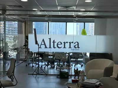 FULLY FURNISHED | FLOOR TO CEILING WINDOWS | 14 WORK STATIONS+ MEETING AND MANAGER CABIN