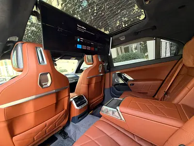 2024 BMW I7 — миниатюра 15