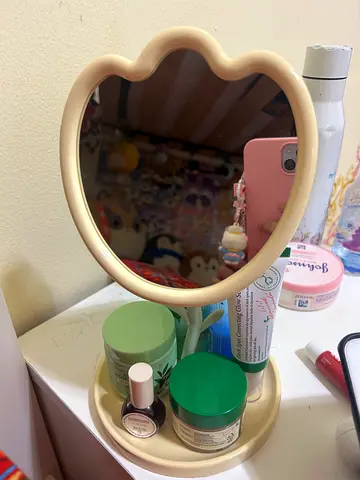 Tulip mirror from The Midi  (yellow)