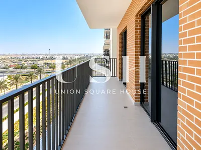 Spacious Corner 2BR | Big Balcony | Open Views
