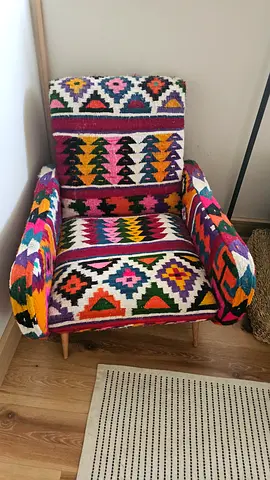 Accent chair