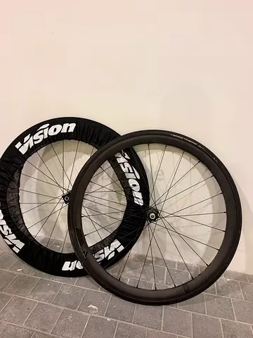 Fulcrum Racing 400 DB Wheelset + Vittoria Rubino Pro 700×28C